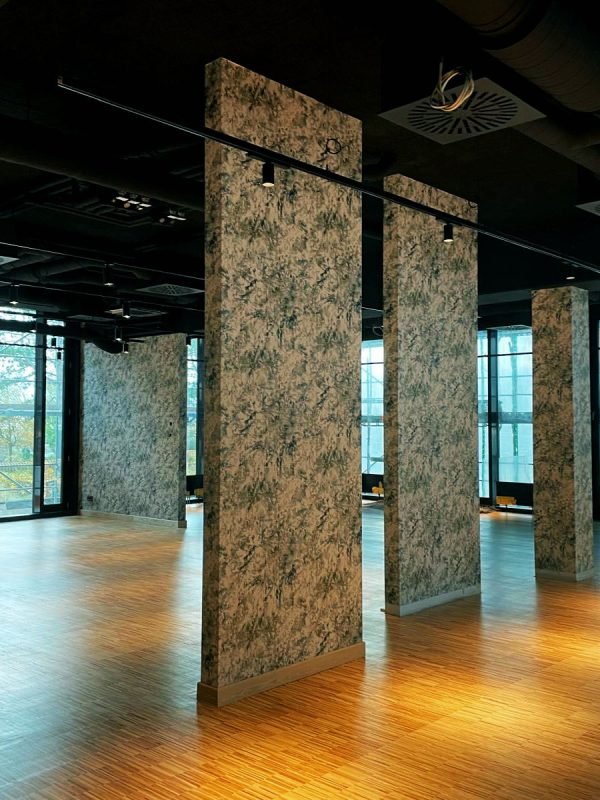 Bild, große Halle