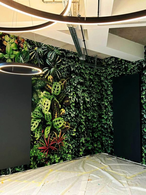 Bild. Blätterwand